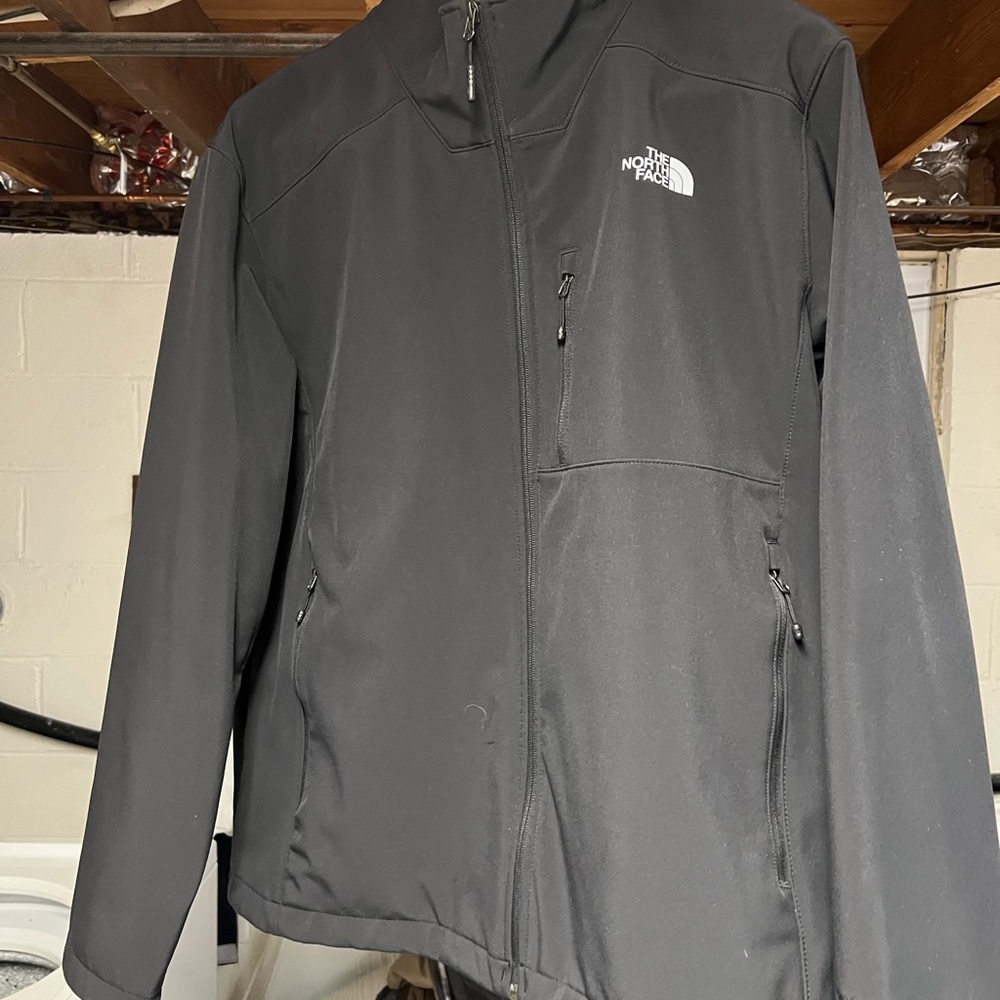 The North Face Apex Men's 2XL Windbreaker Jacket